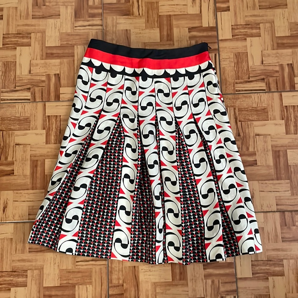 Carlisle New York Patterned Skirt Size 2